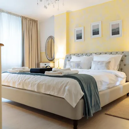 Herastrau Park Luxury Apartment-2
